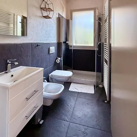 Guesthost - Historic Center Two-levels Flat X6 * Ravenna