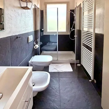 Guesthost - Historic Center Two-levels Flat X6 * Ravenna