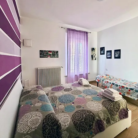 Guesthost - Historic Center Two-levels Flat X6 *