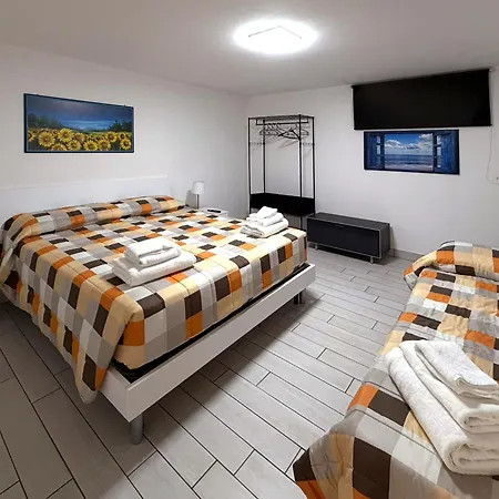 Guesthost - Historic Center Two-levels Flat X6 아파트