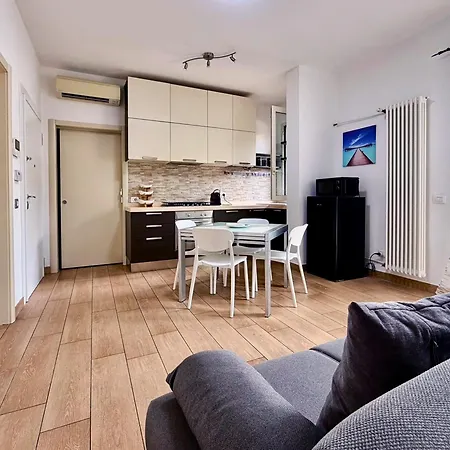 아파트 Guesthost - Historic Center Two-levels Flat X6 *